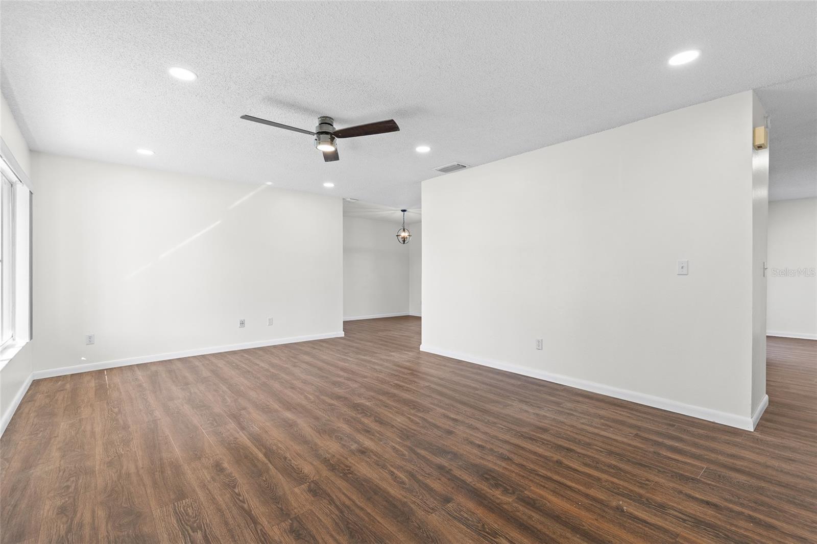 105 GRAHAM RD, FERN PARK, FL, 32730