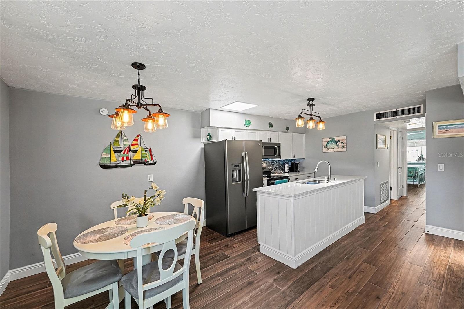 250 ROSERY RD NW #219, LARGO, FL, 33770