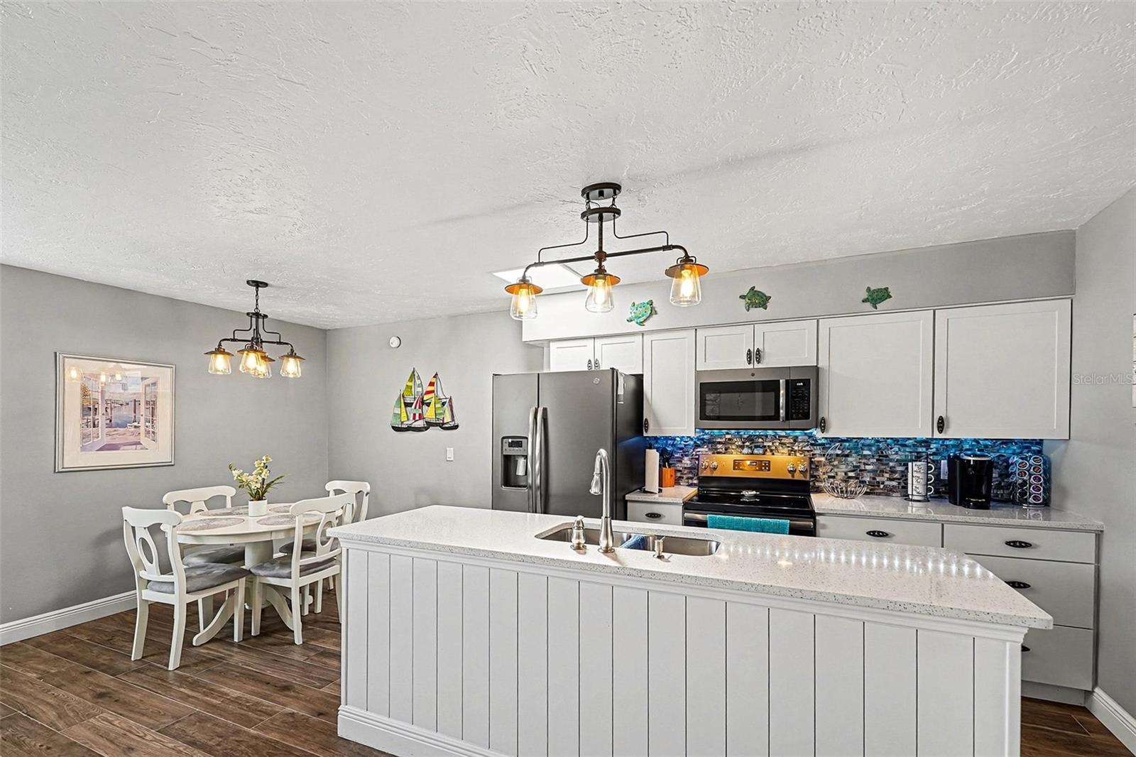 250 ROSERY RD NW #219, LARGO, FL, 33770