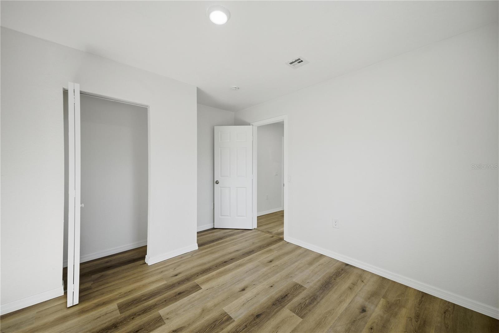 19661 SE 94TH PL, OCKLAWAHA, FL, 32179