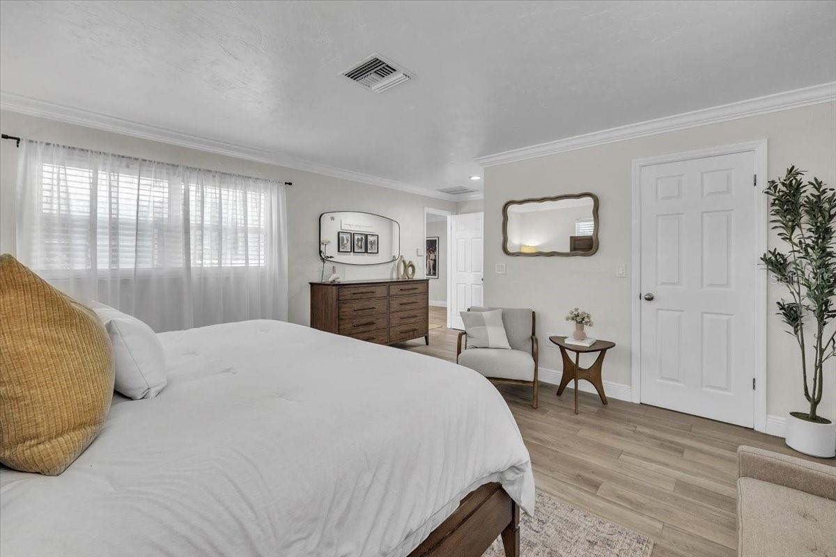 6723 AVENUE C, SARASOTA, FL, 34231