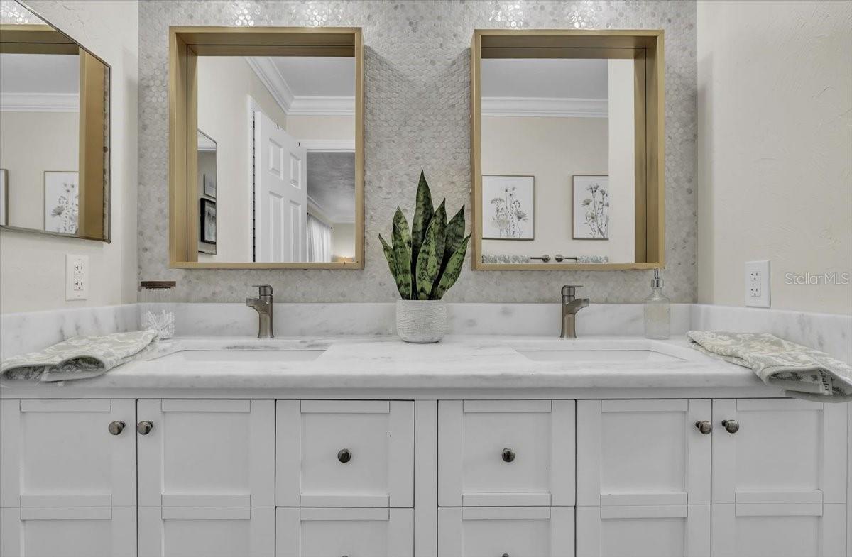 6723 AVENUE C, SARASOTA, FL, 34231