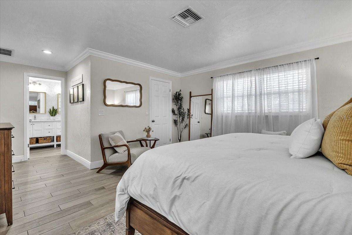 6723 AVENUE C, SARASOTA, FL, 34231