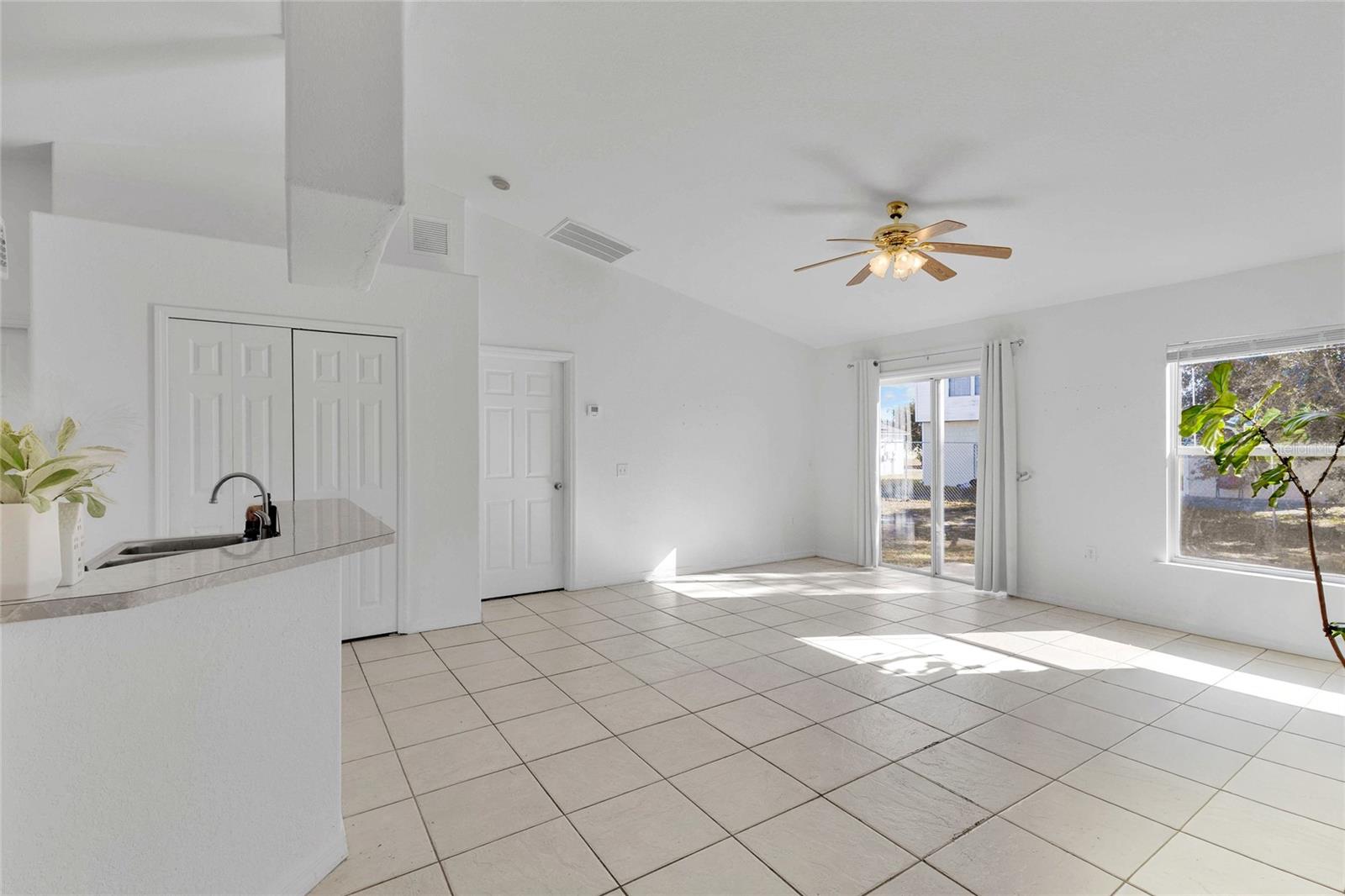 327 SALMON CT, KISSIMMEE, FL, 34759