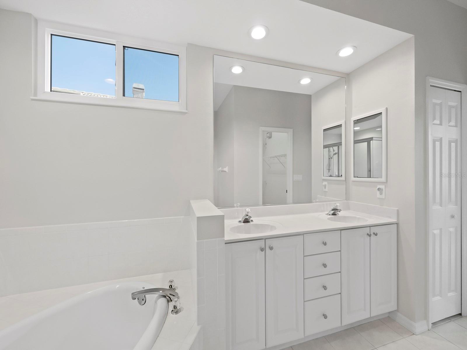 6127 AVIARY CT, BRADENTON, FL, 34203