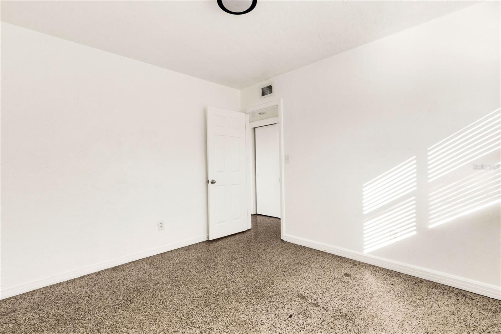 509 CAROLYNE ST, TEMPLE TERRACE, FL, 33617