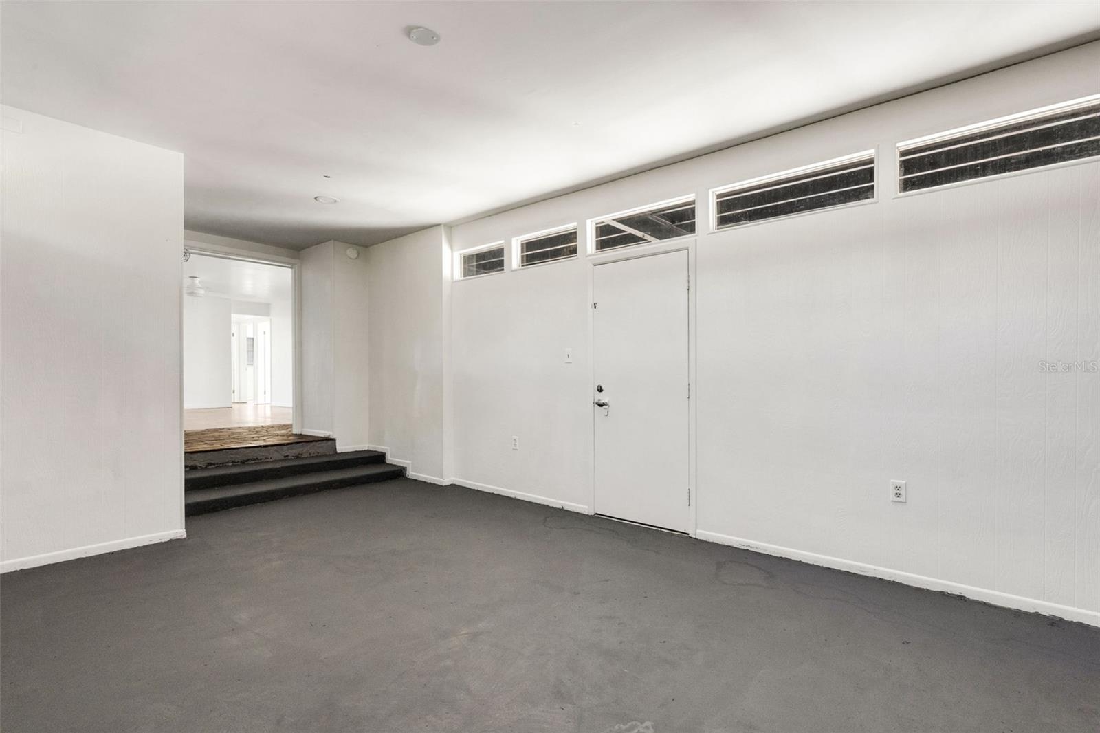 509 CAROLYNE ST, TEMPLE TERRACE, FL, 33617