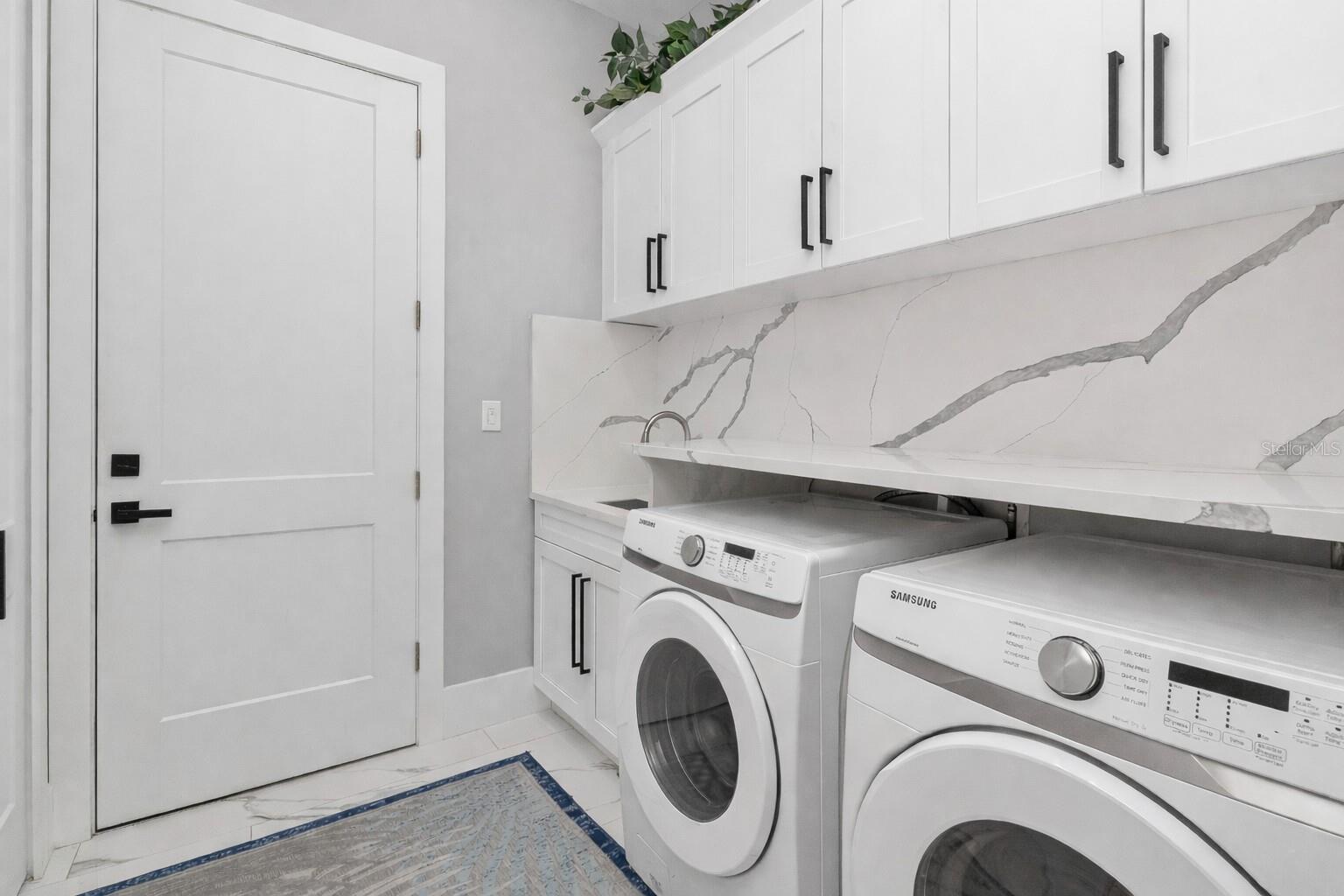 1161 22ND AVE NE, NAPLES, FL, 34120