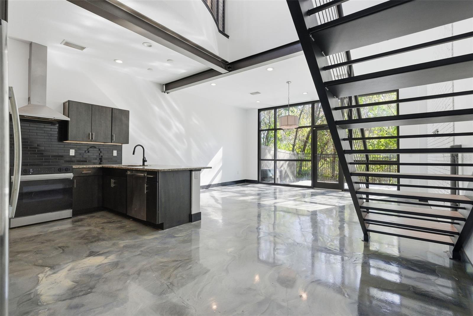 4132 GAUGE LINE LOOP, TAMPA, FL, 33624