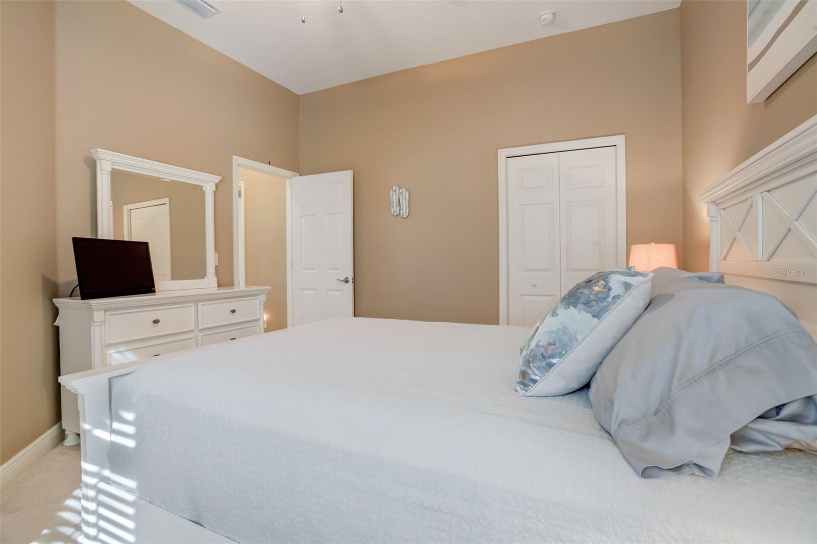 219 SUNSET CREST CT, APOLLO BEACH, FL, 33572