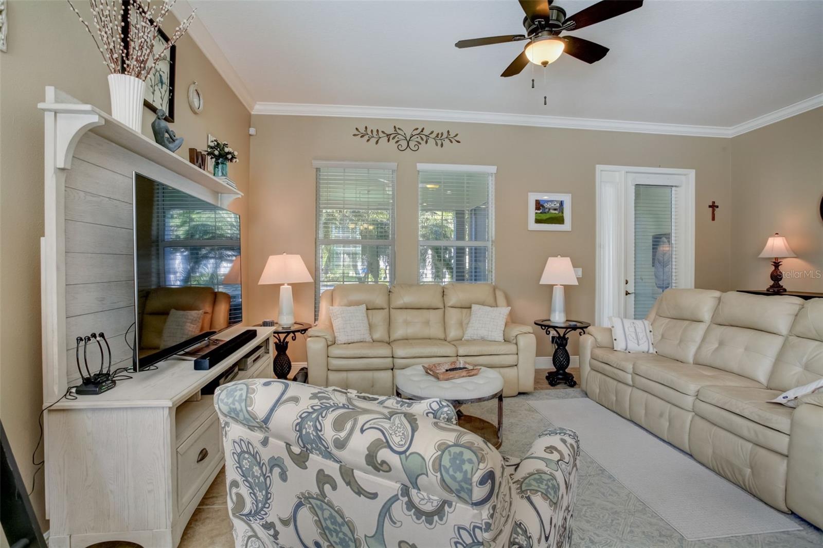 219 SUNSET CREST CT, APOLLO BEACH, FL, 33572