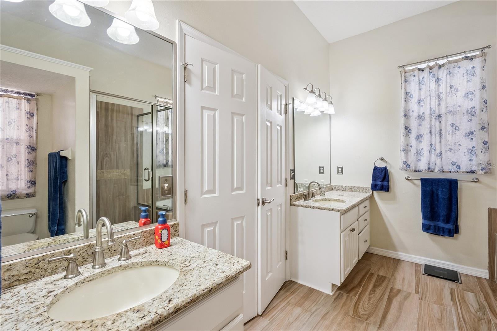 639 LAKEHAVEN CIR, ORLANDO, FL, 32828