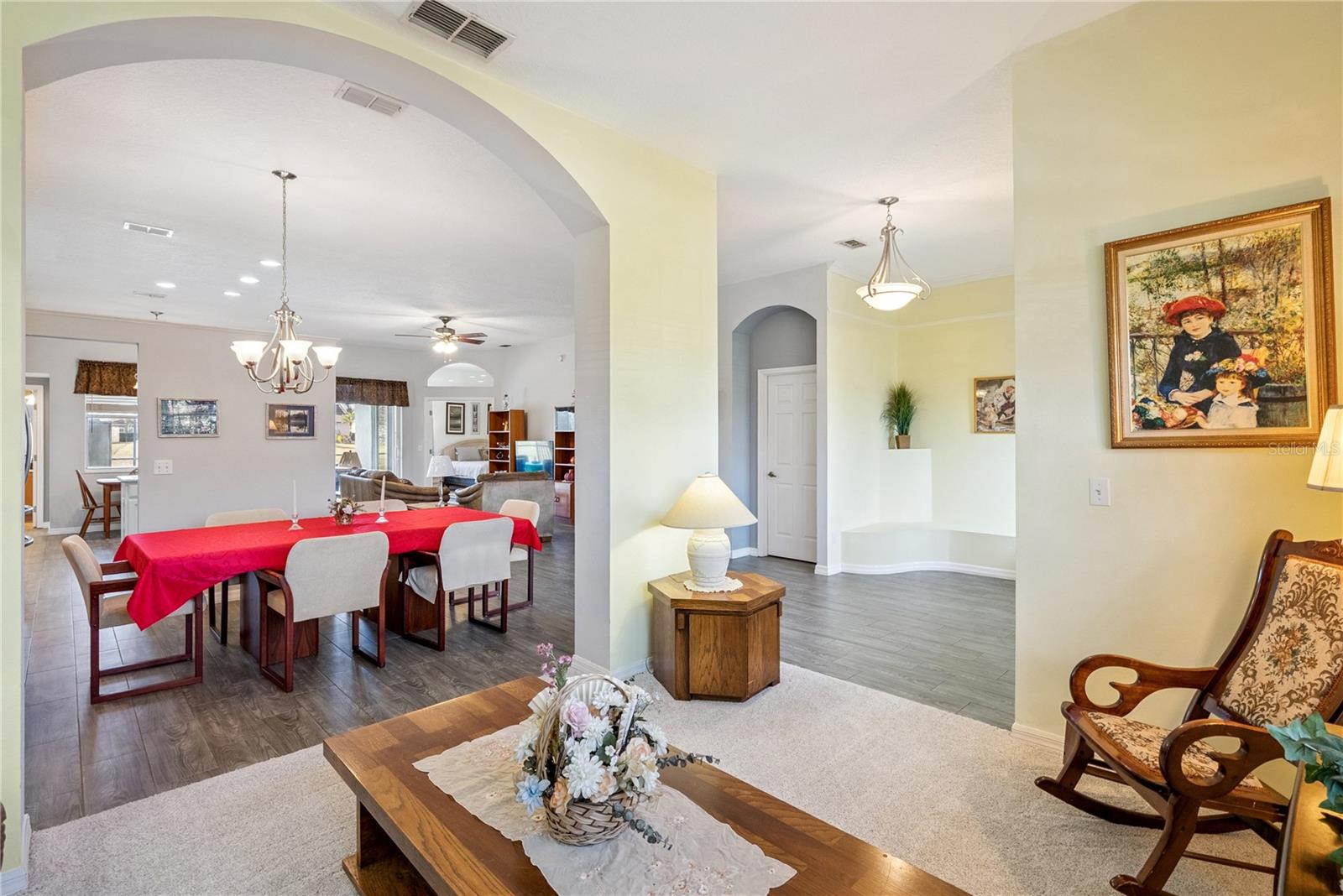 639 LAKEHAVEN CIR, ORLANDO, FL, 32828