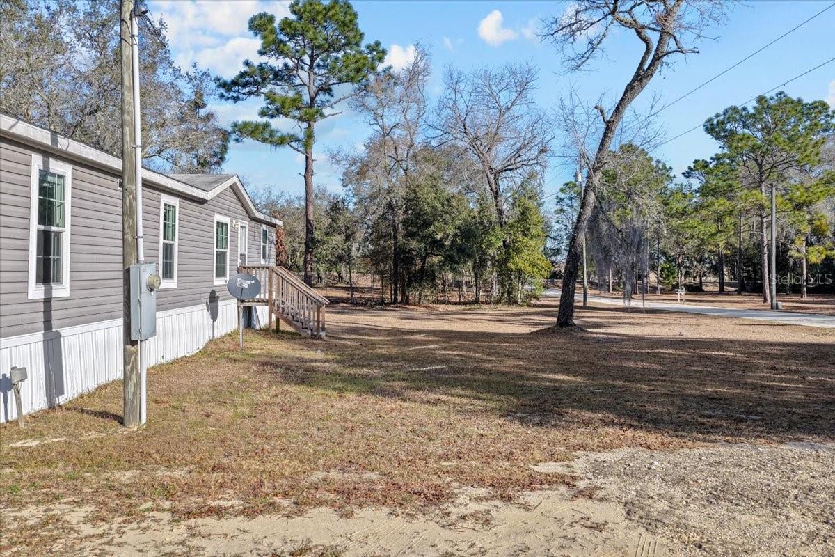 1910 NE 155TH CT, WILLISTON, FL, 32696