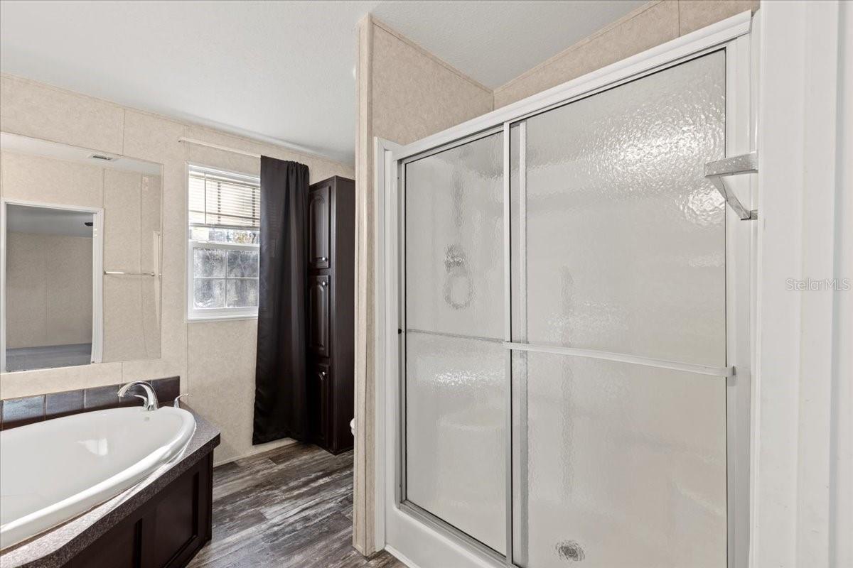 1910 NE 155TH CT, WILLISTON, FL, 32696