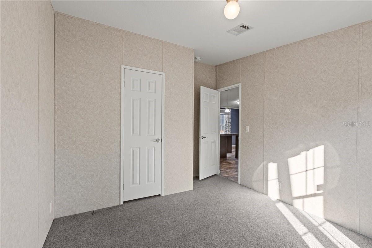 1910 NE 155TH CT, WILLISTON, FL, 32696