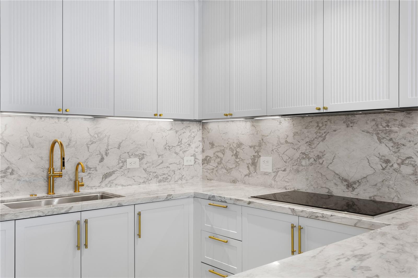 3015 S YSABELLA AVE #2301, TAMPA, FL, 33629