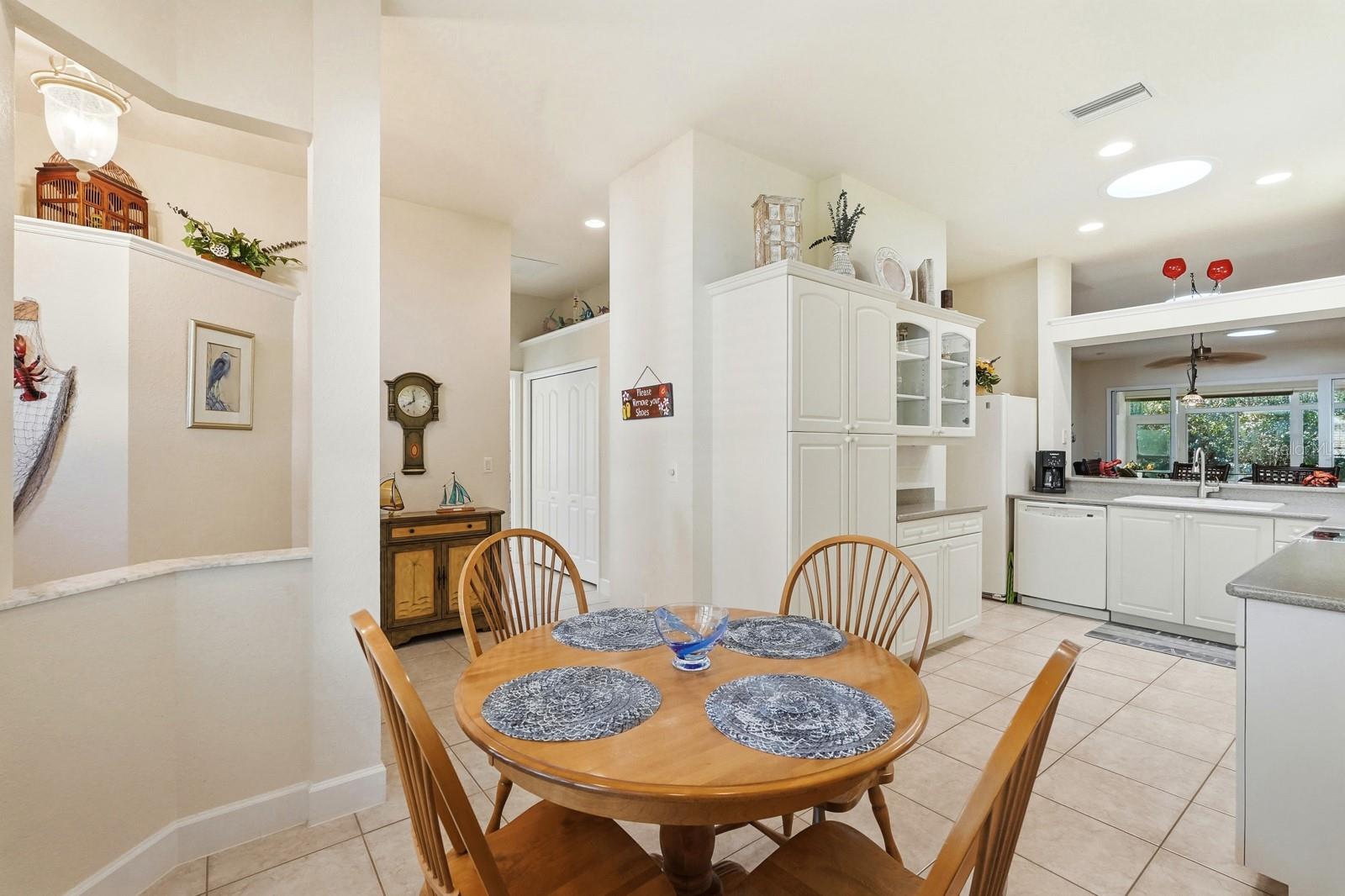 3000 GLIN CIR, ORMOND BEACH, FL, 32174