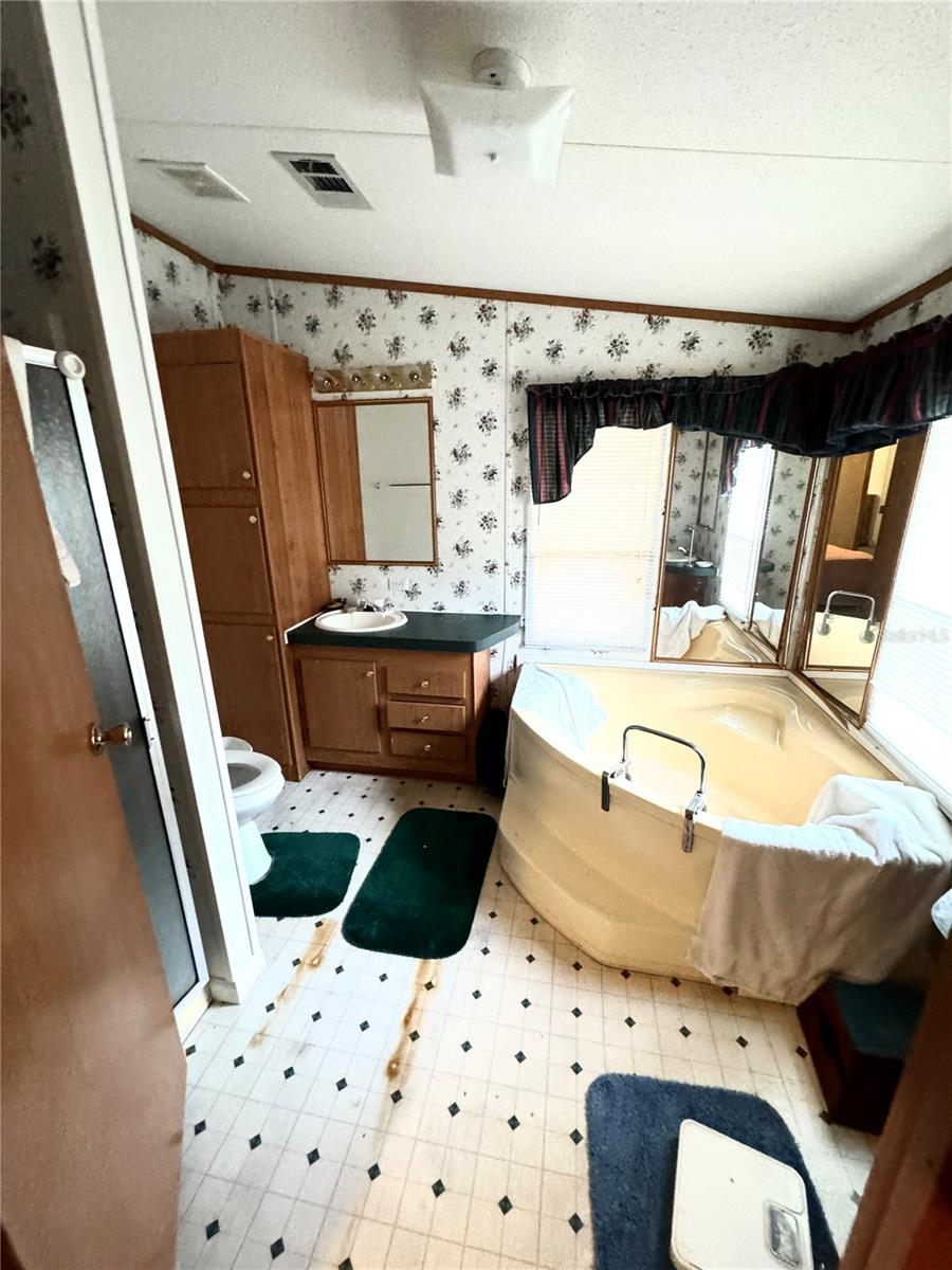 112 PINE TREE DR, LAKE PLACID, FL, 33852