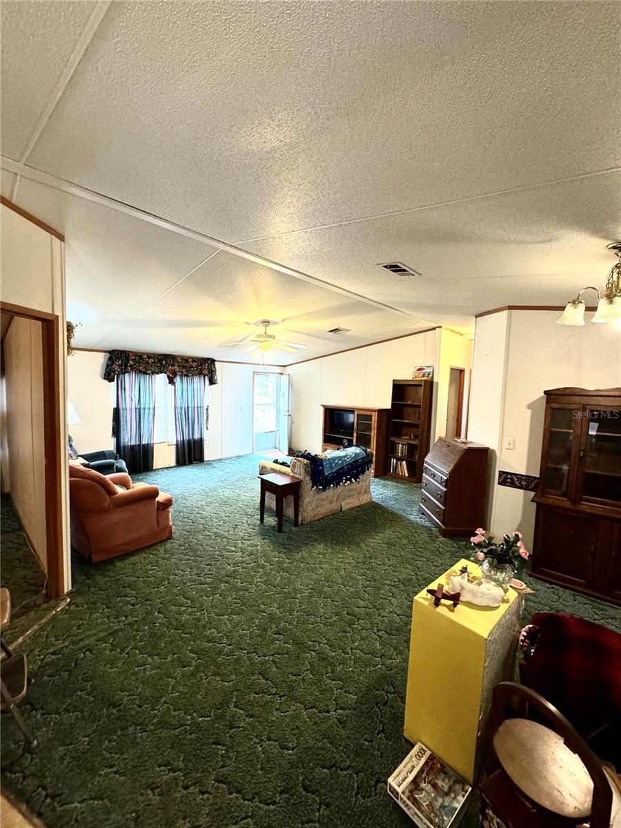 112 PINE TREE DR, LAKE PLACID, FL, 33852