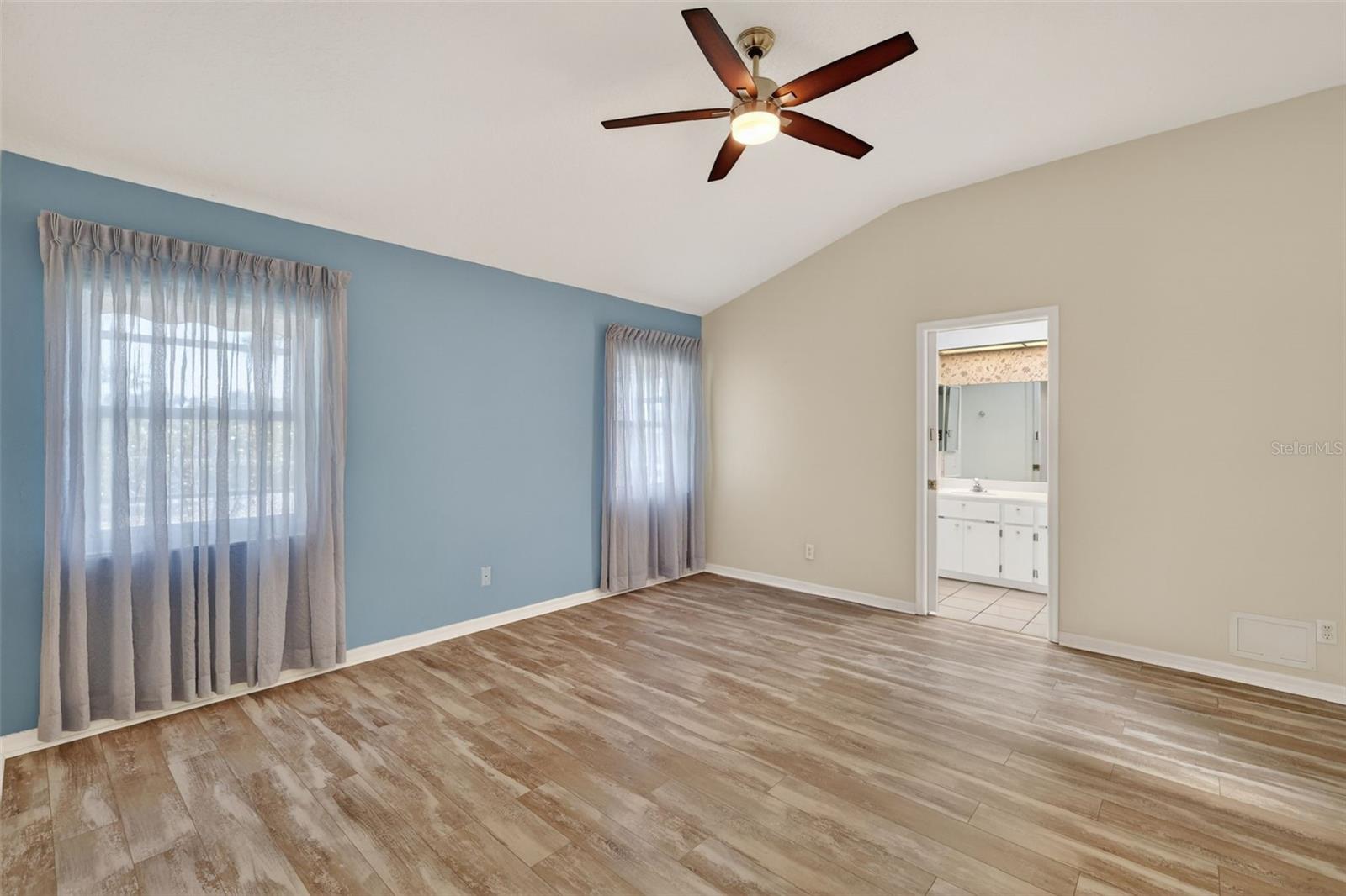 5500 LAVER ST, LEESBURG, FL, 34748