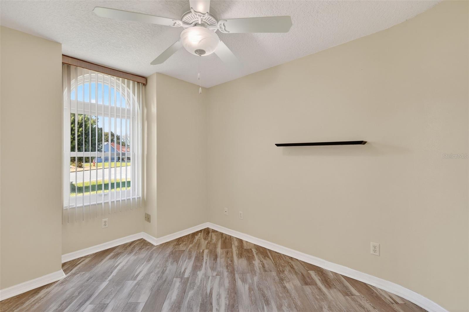 5500 LAVER ST, LEESBURG, FL, 34748