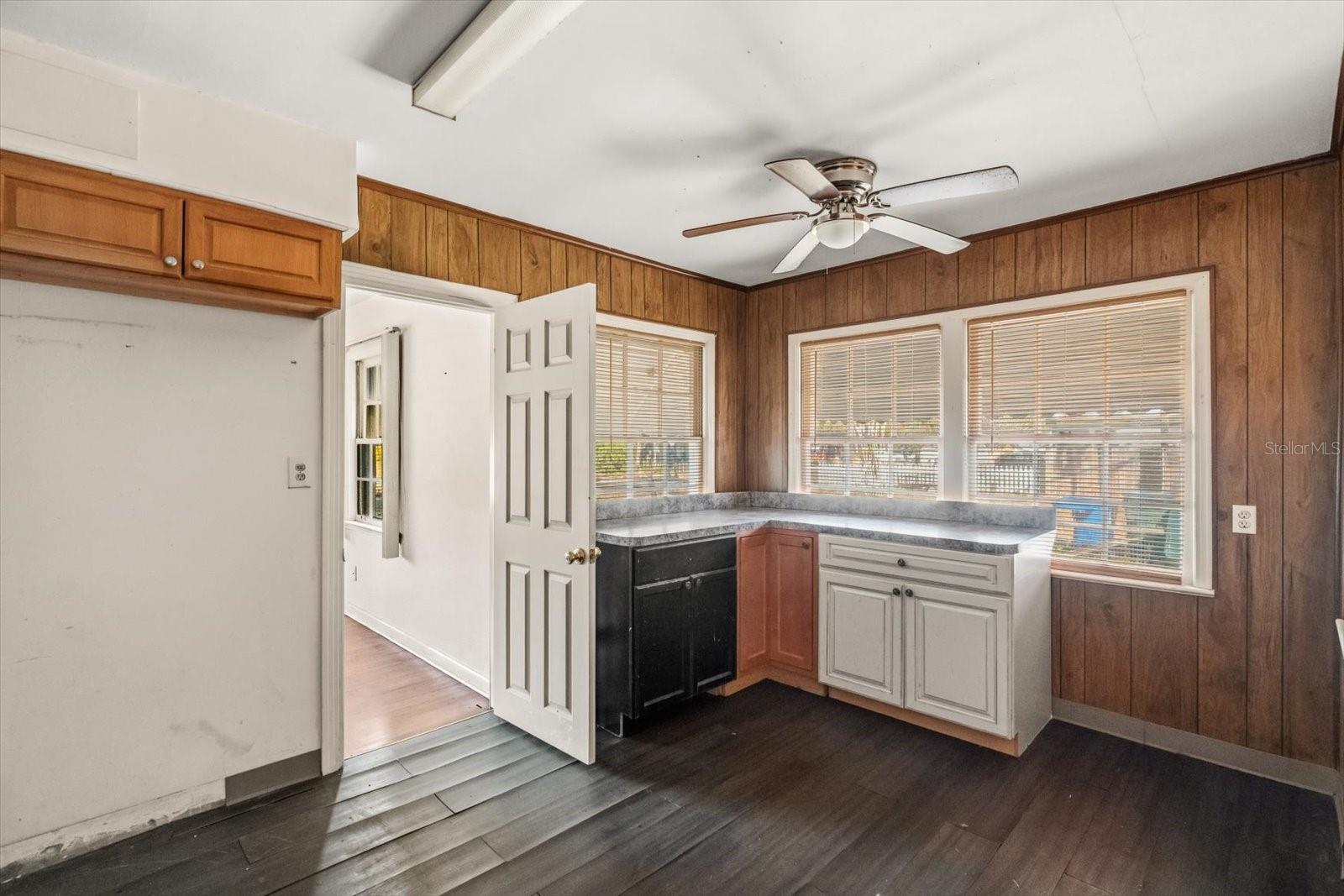 703 & 705 CLEVELAND AVE, WILDWOOD, FL, 34785