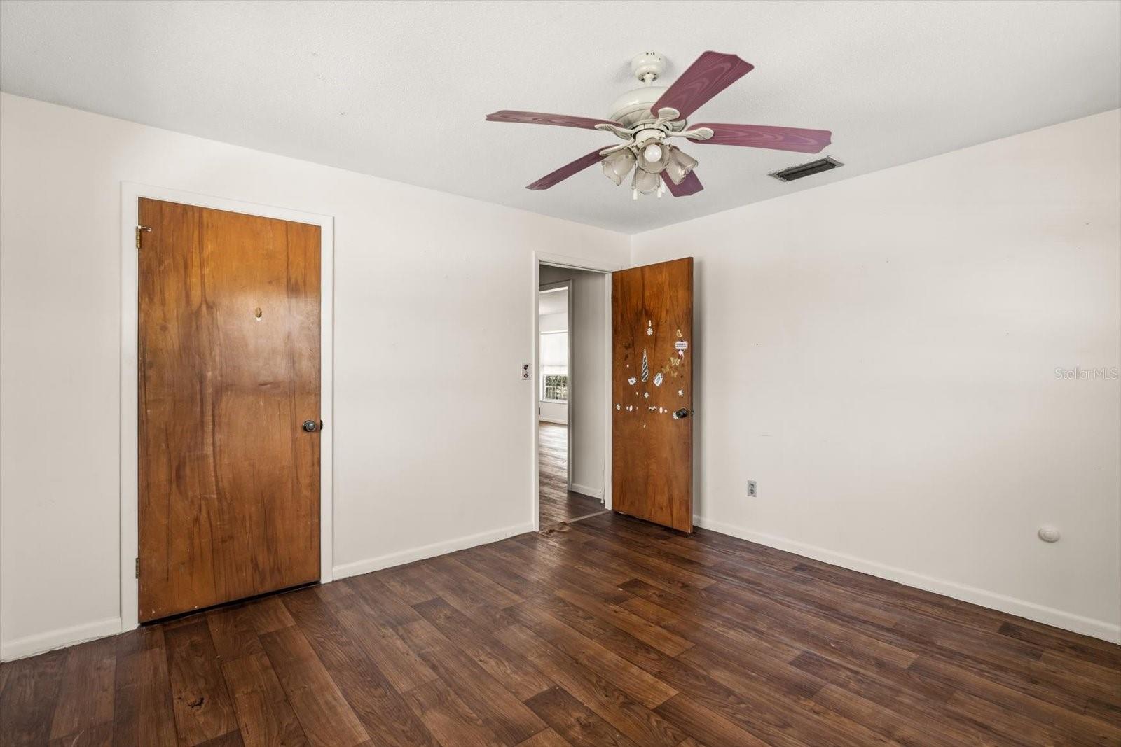 703 & 705 CLEVELAND AVE, WILDWOOD, FL, 34785