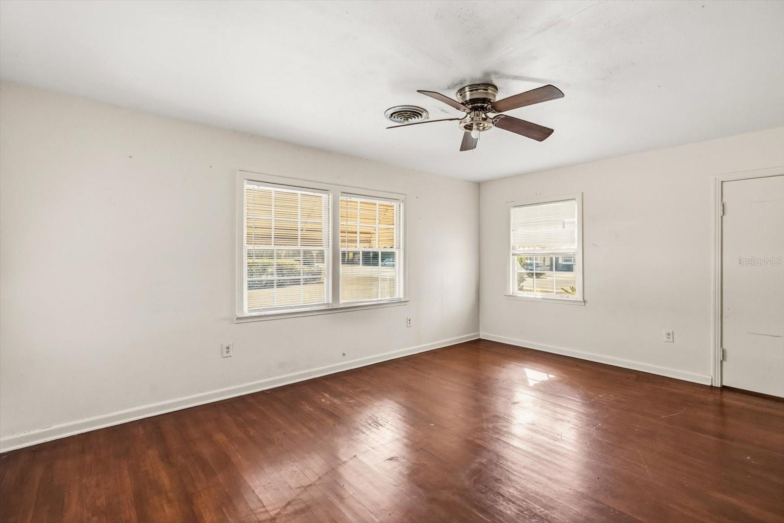 703 & 705 CLEVELAND AVE, WILDWOOD, FL, 34785