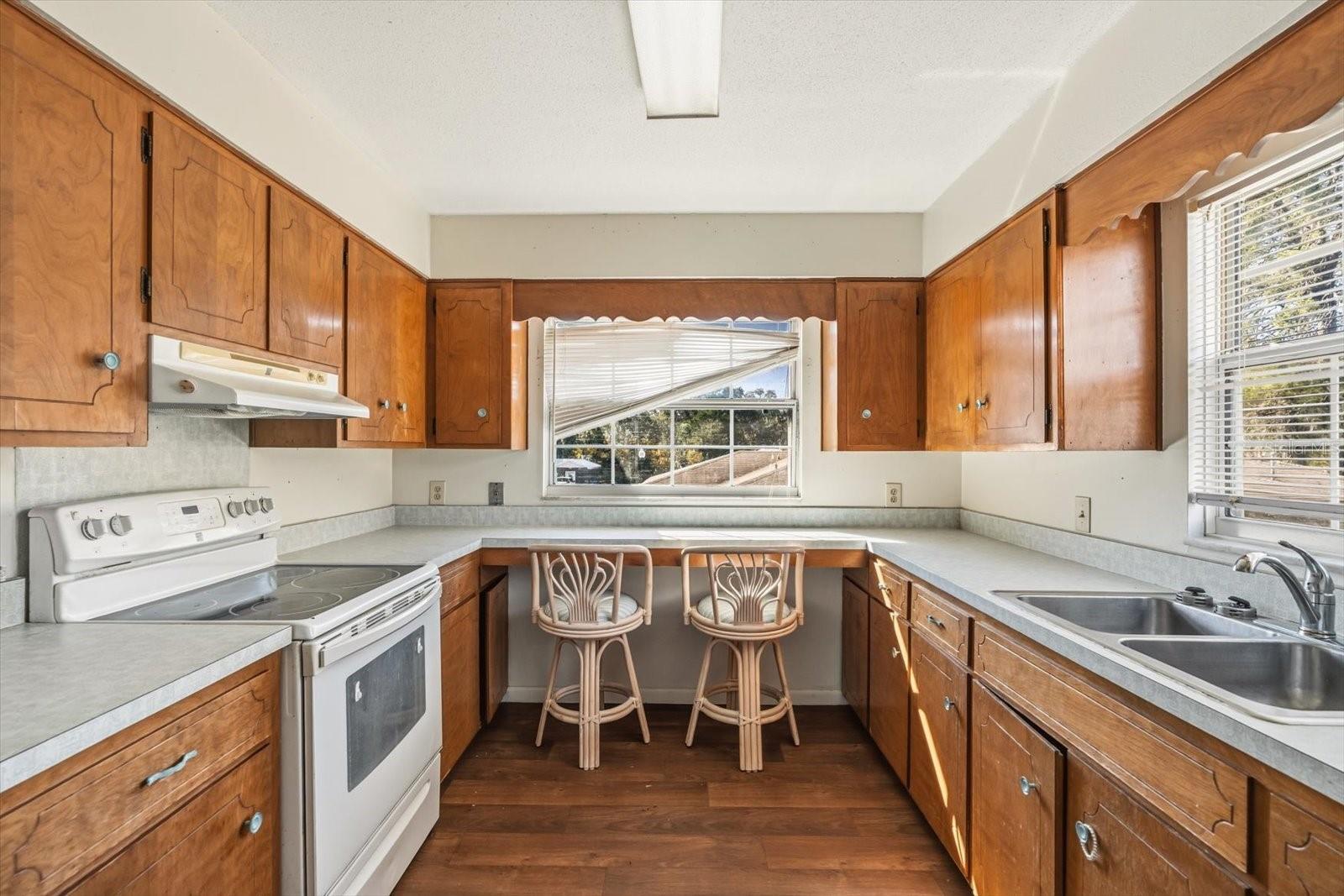 703 & 705 CLEVELAND AVE, WILDWOOD, FL, 34785