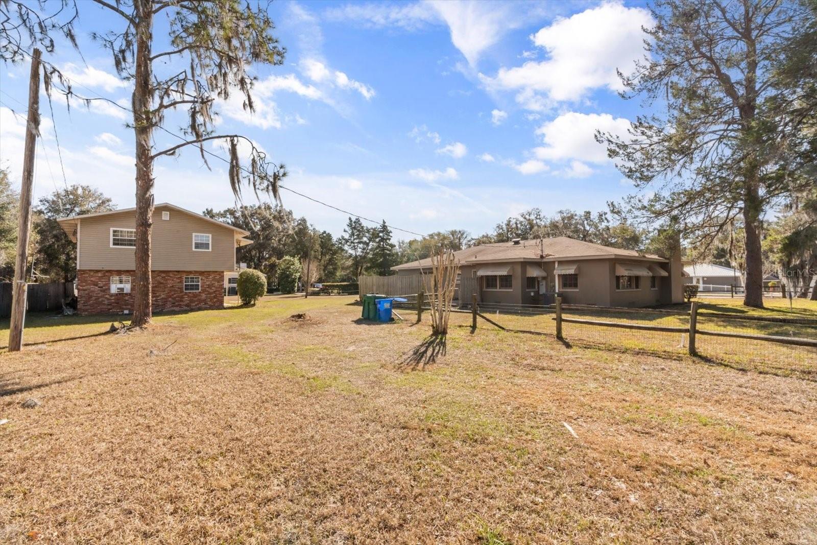 703 & 705 CLEVELAND AVE, WILDWOOD, FL, 34785