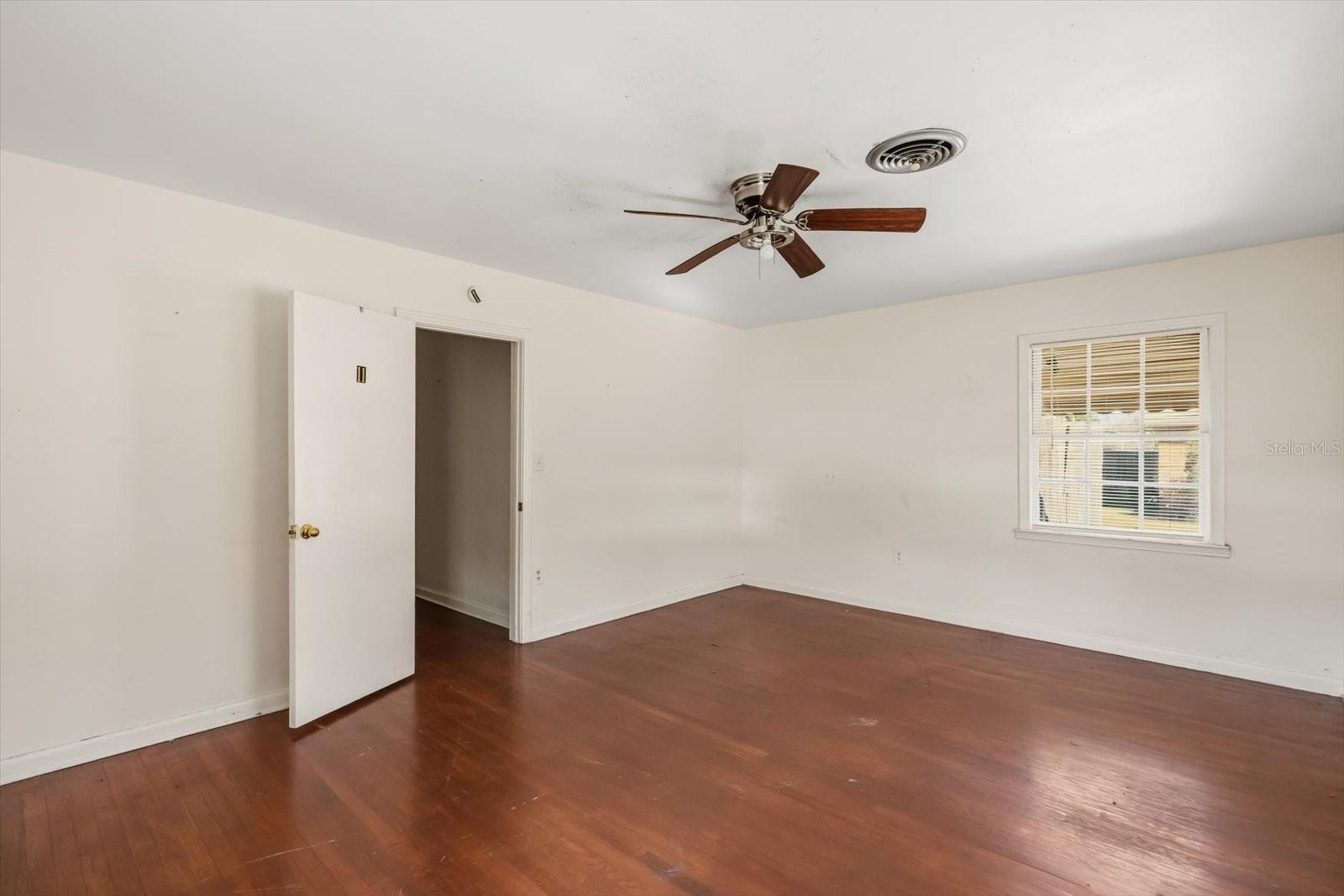 703 & 705 CLEVELAND AVE, WILDWOOD, FL, 34785