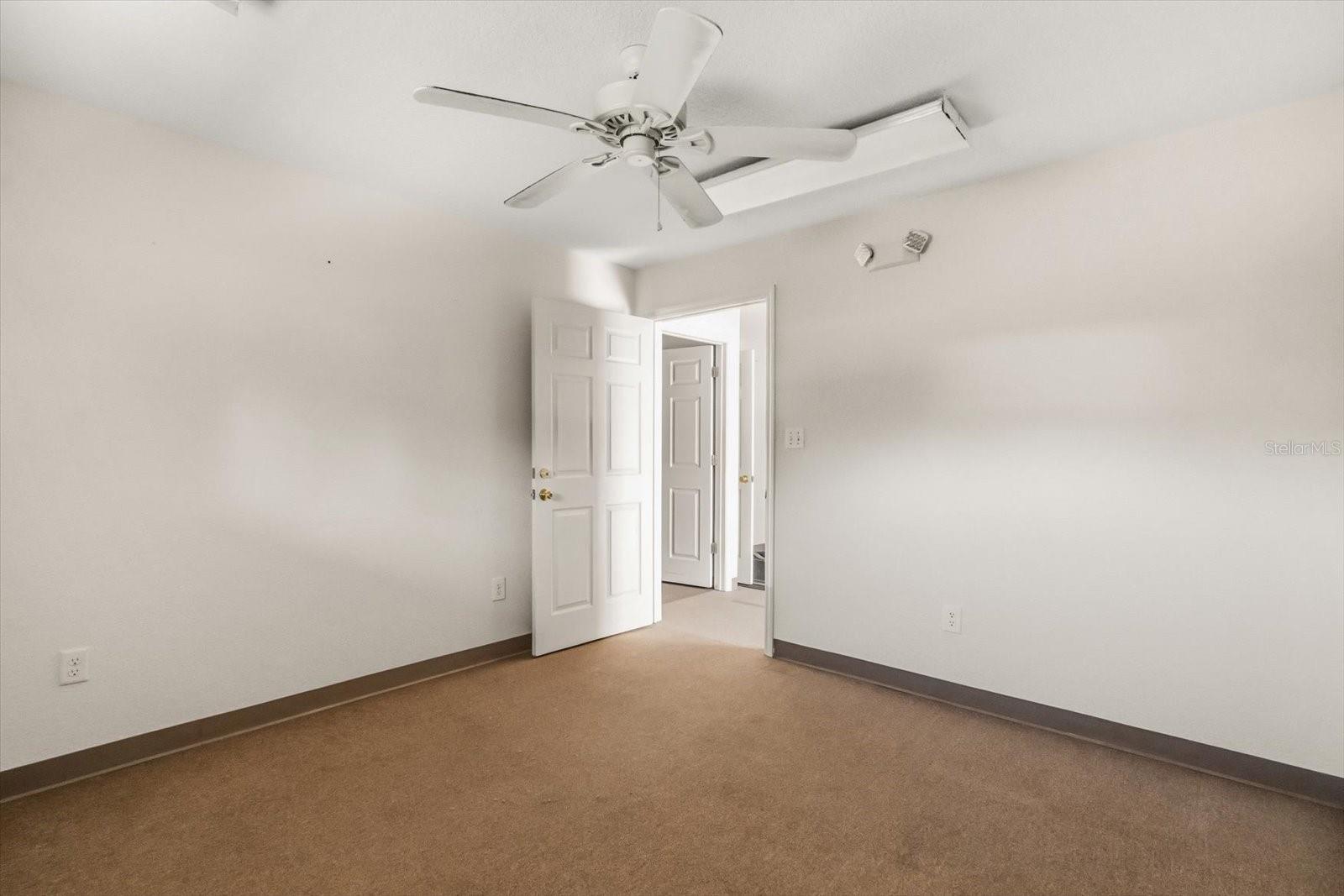 703 & 705 CLEVELAND AVE, WILDWOOD, FL, 34785