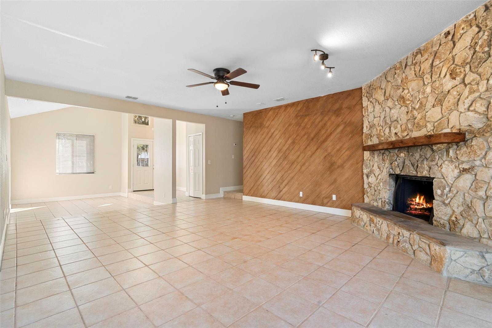 4044 ROSE PETAL LN, ORLANDO, FL, 32808