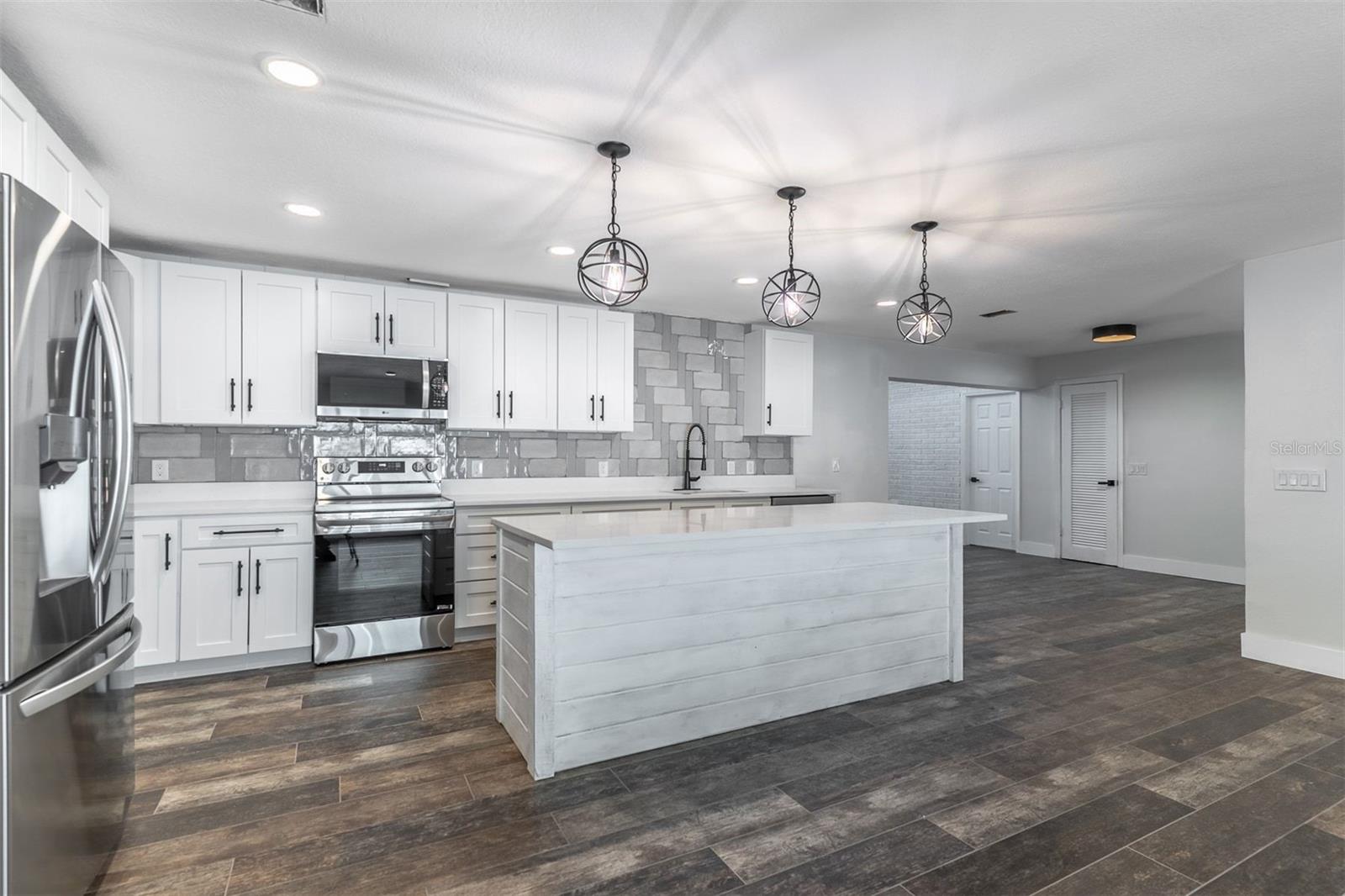 16880 SE 63RD LN, OCKLAWAHA, FL, 32179