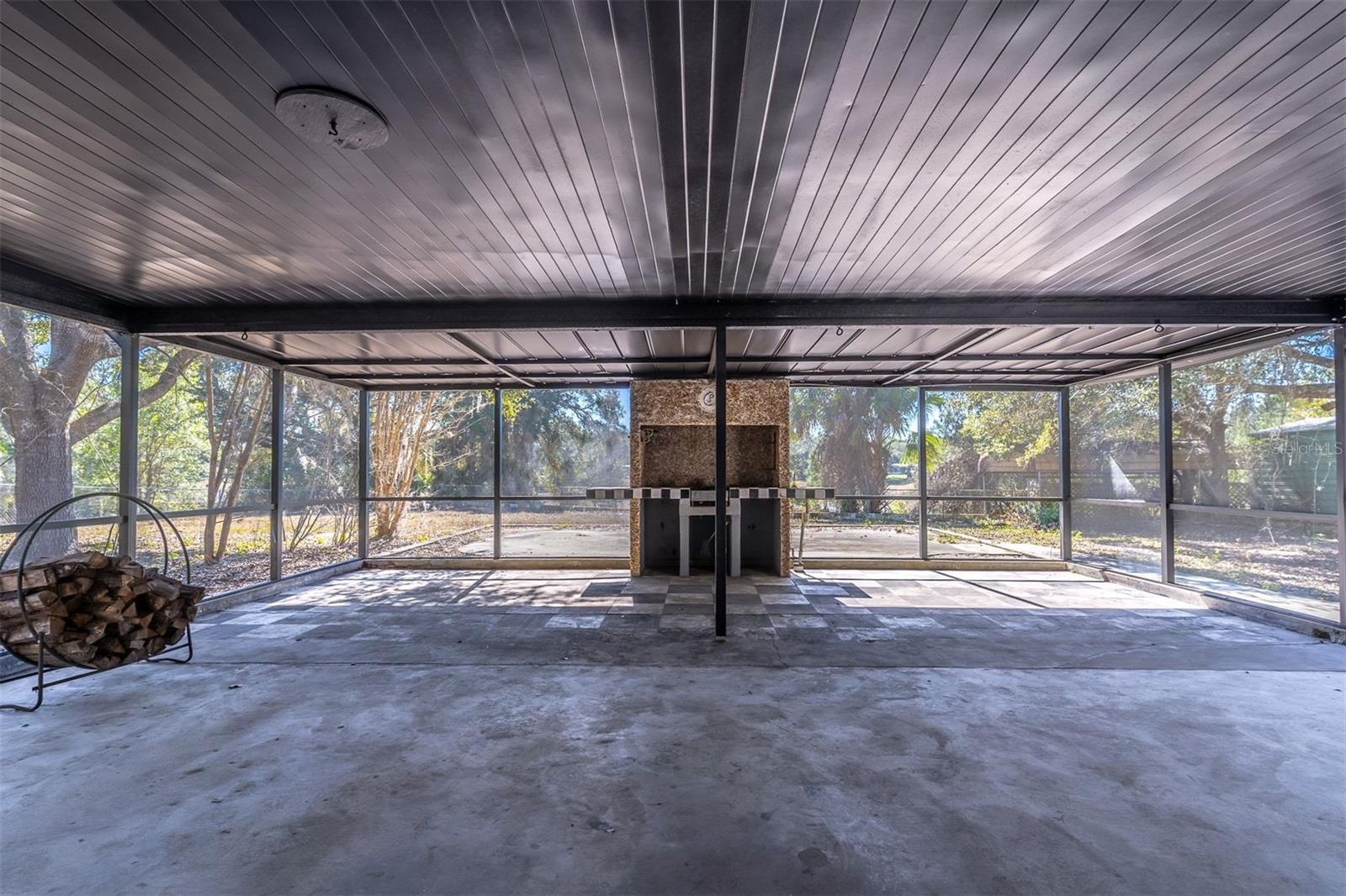 16880 SE 63RD LN, OCKLAWAHA, FL, 32179