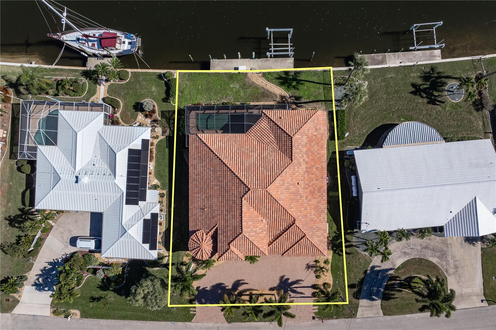 150 CRESCENT DR, PUNTA GORDA, FL, 33950