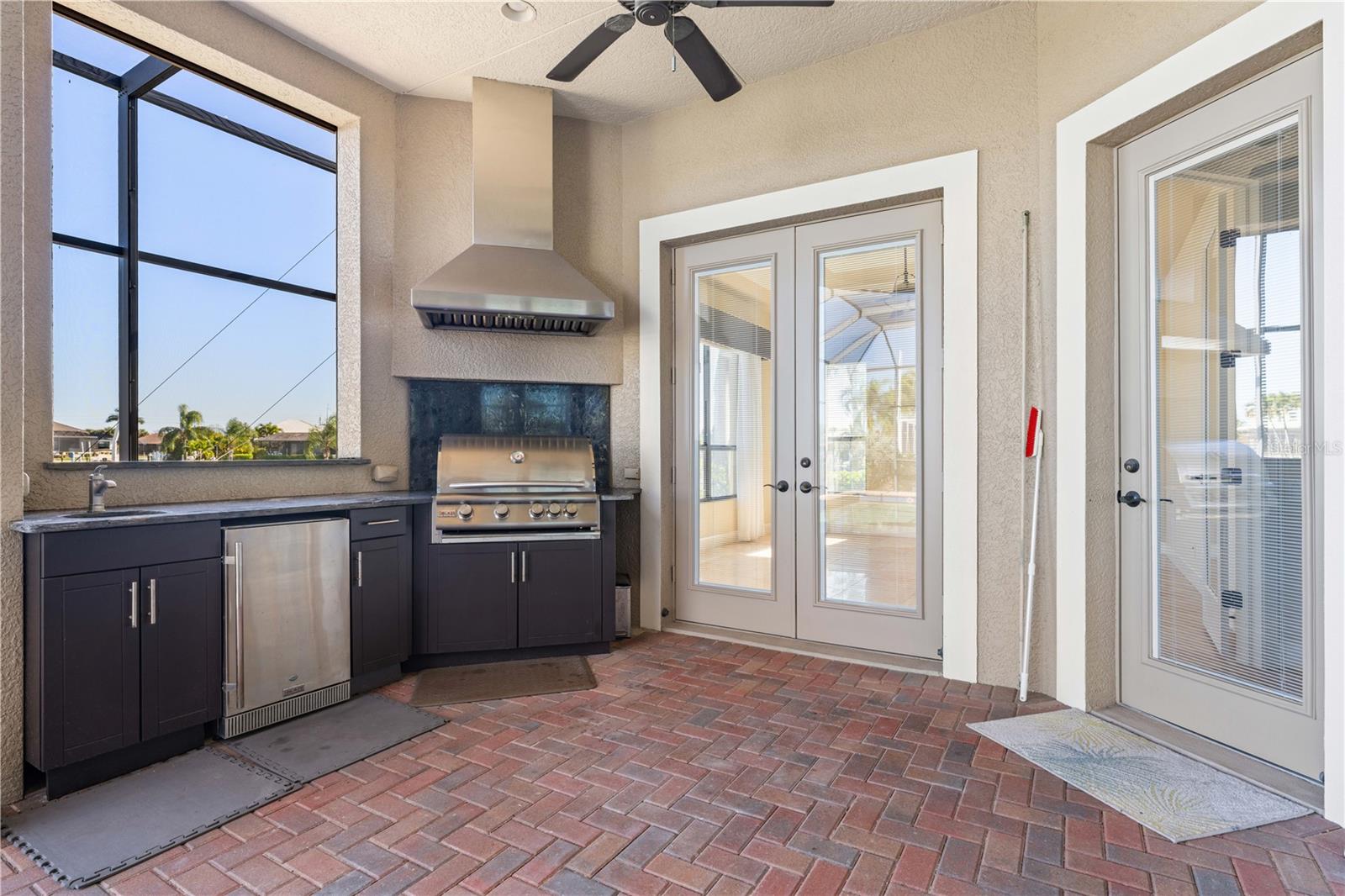 150 CRESCENT DR, PUNTA GORDA, FL, 33950