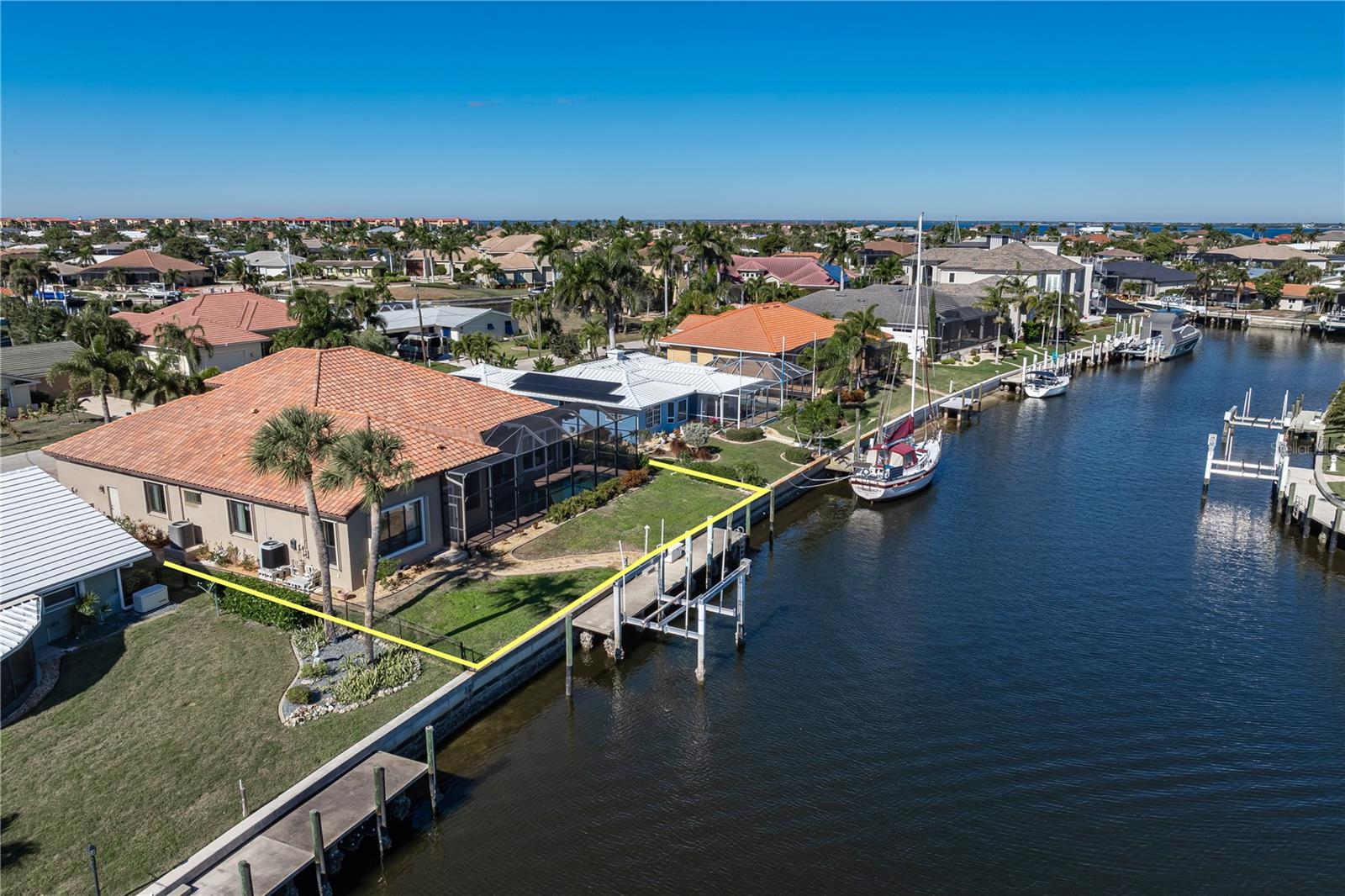 150 CRESCENT DR, PUNTA GORDA, FL, 33950