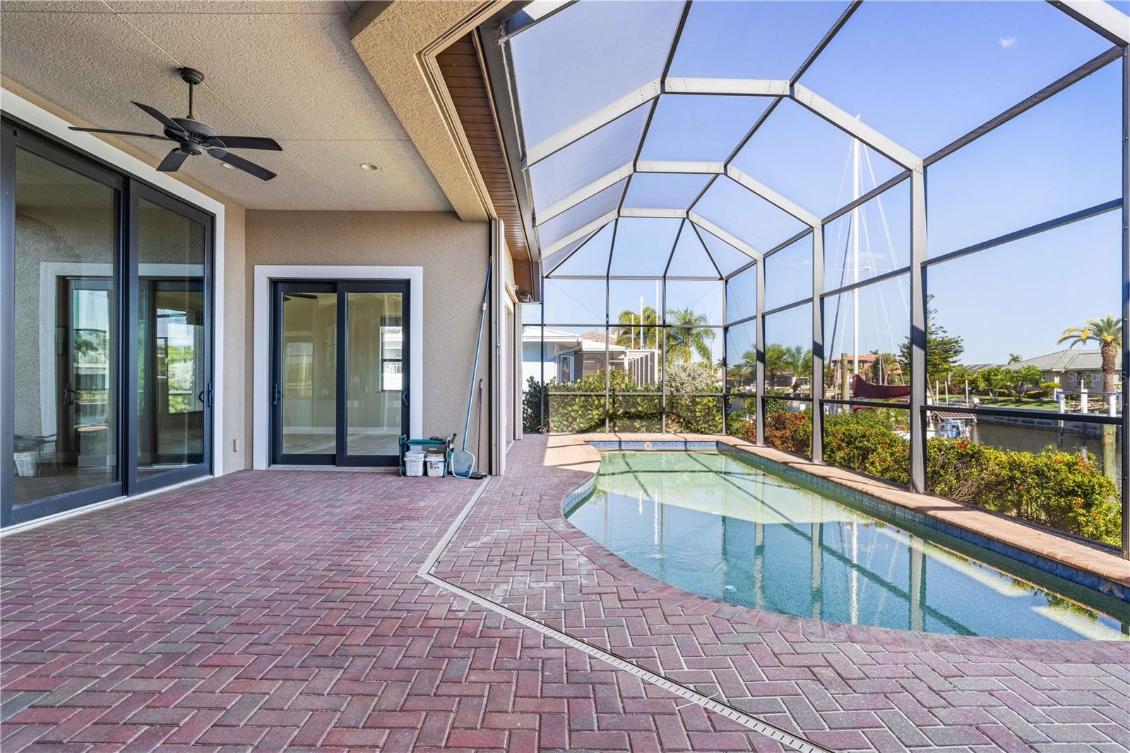 150 CRESCENT DR, PUNTA GORDA, FL, 33950