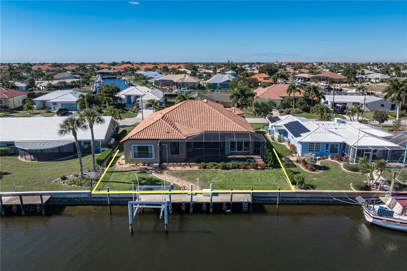 150 CRESCENT DR, PUNTA GORDA, FL, 33950