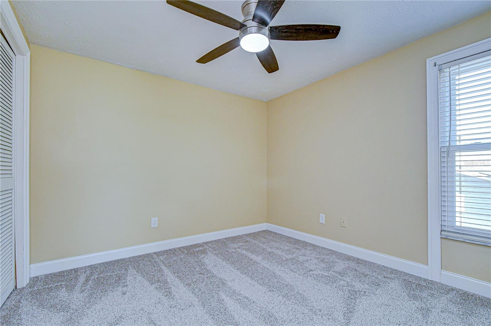 5008 COUNTRY HILLS DR, TAMPA, FL, 33624