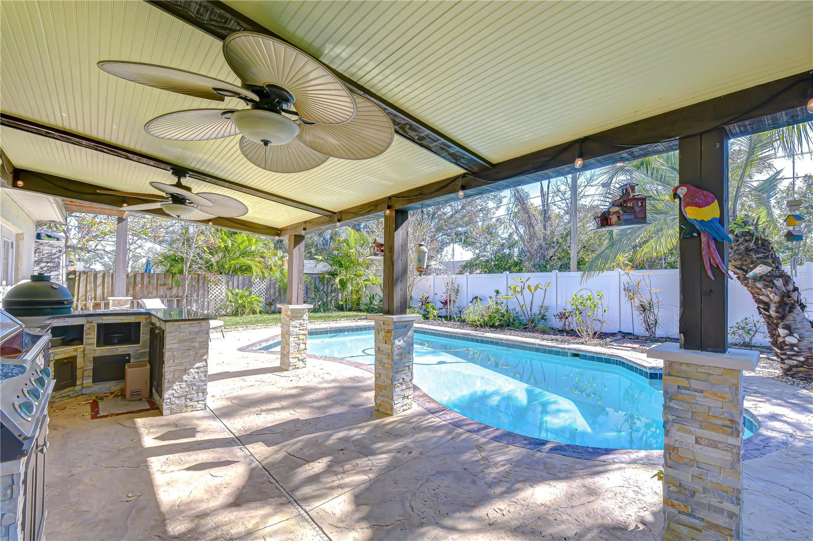 5008 COUNTRY HILLS DR, TAMPA, FL, 33624