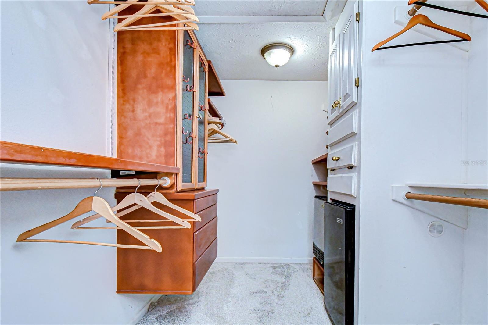 5008 COUNTRY HILLS DR, TAMPA, FL, 33624