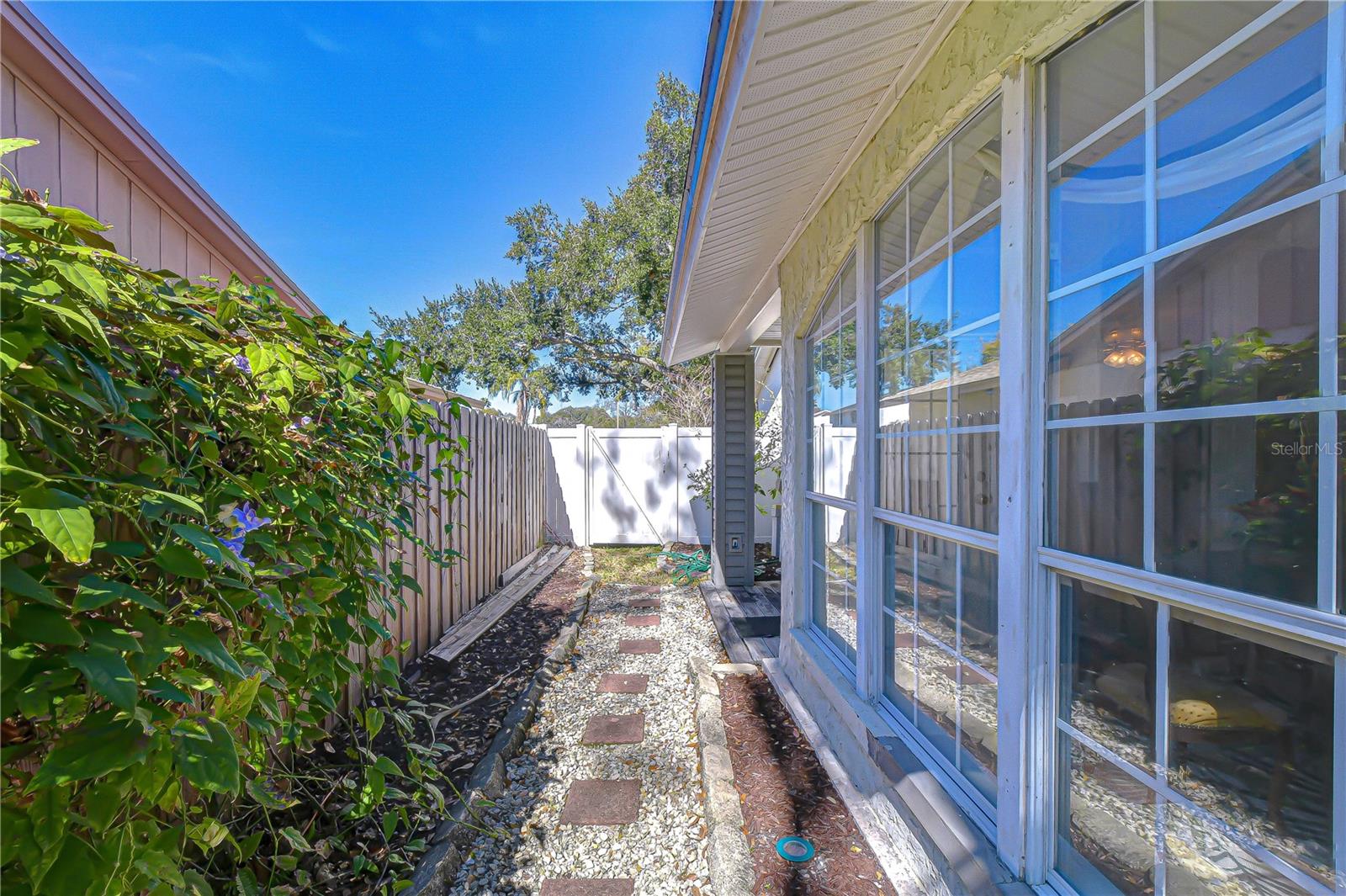 5008 COUNTRY HILLS DR, TAMPA, FL, 33624