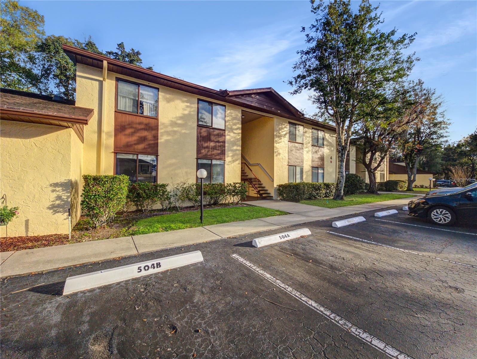 504 SILVER CRSE #A, OCALA, FL, 34472