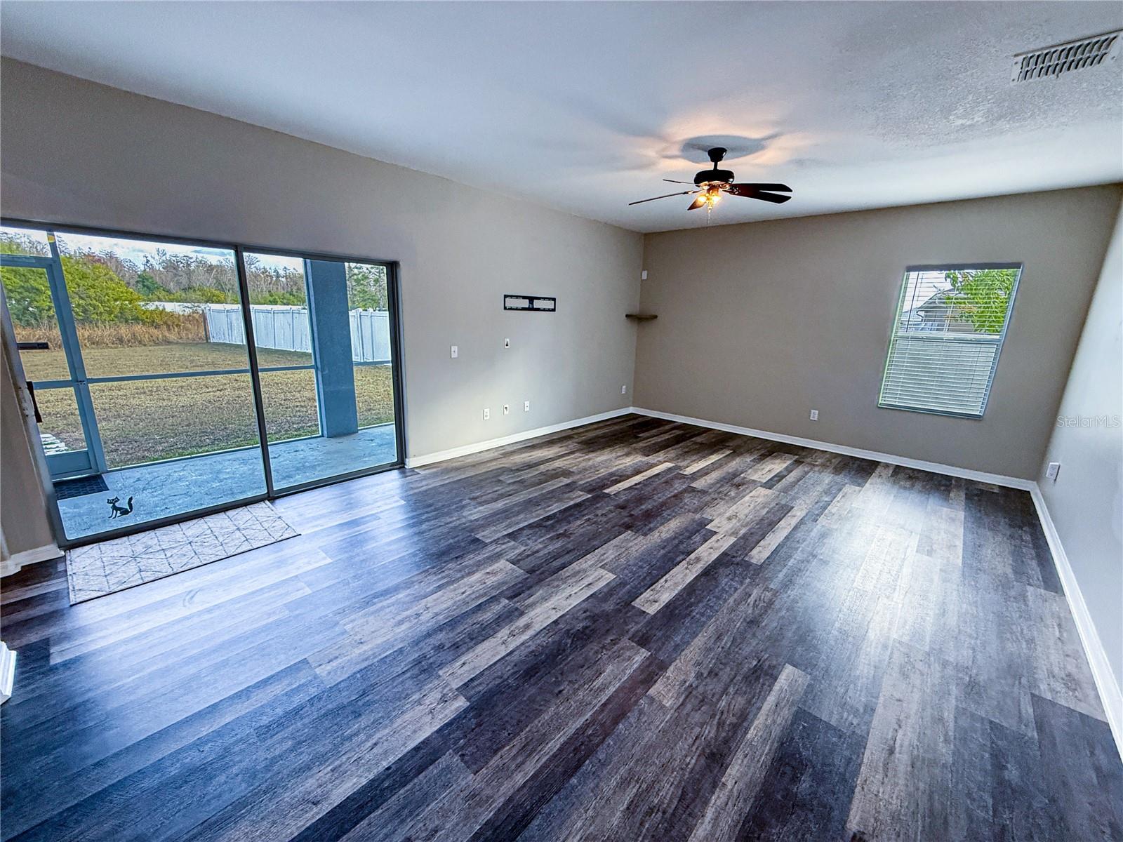 909 MEADOW GLADE DR, RUSKIN, FL, 33570