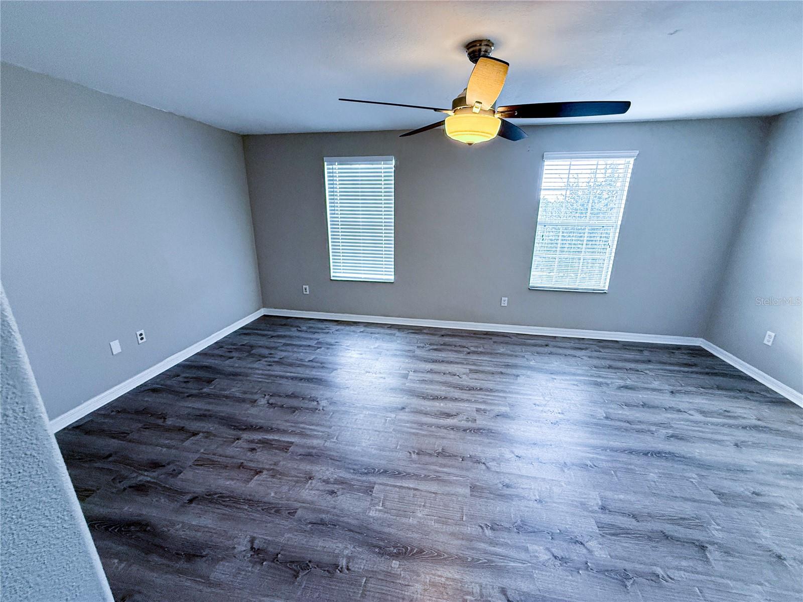 909 MEADOW GLADE DR, RUSKIN, FL, 33570