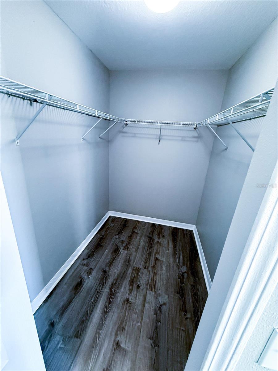 909 MEADOW GLADE DR, RUSKIN, FL, 33570