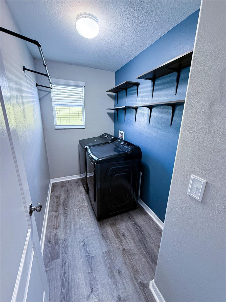 909 MEADOW GLADE DR, RUSKIN, FL, 33570